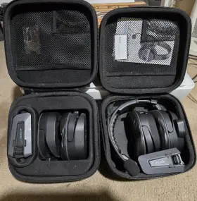 1406-0000-00 Cardo Systems I Have A Excellent Condition 2 Pair Set Of Packtalk Edge. Work Perfect
