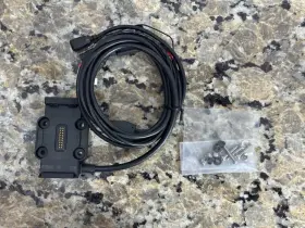011-02023-00 Garmin Zumo 660 Hardwire Powered Mount Kit