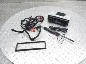 616uab Harley-davidson 2005 Road King Flhrci Boss Audio Radio Stereo Head Unit Control