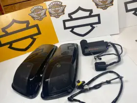 69201561 Harley-davidson Oem 14-23 Genuine Cvo Touring Saddlebag Speaker Lids And Amp Harness
