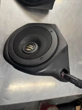 76000084 Harley-davidson 76000083 2013 Cvo Speaker Boxes Pair Used And
