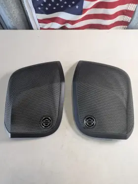 76000873 Harley-davidson 76000874 Oem Saddlebag Speaker Lid Grills Cvo Touring /