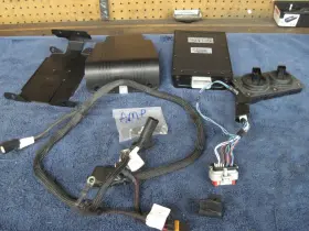 76000975 Harley-davidson 76000990 Rockford Fosgate Amp Secondary 400w And Install Kit