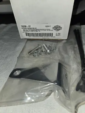 76208-07 Harley-davidson Genuine Touring Am/fm Antenna Relocation Kit