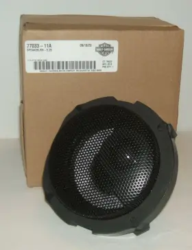 77033-11a Harley-davidson Speaker Front Fairing Rh 5.25 Inch