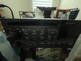 89dcdym133497133 Harley-davidson 2004 Radio