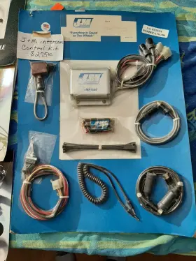 Mi-1550 Honda J&m Motorcycle Audio Stereo And Intercom Control Kit New Harley