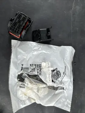 Nhd-69200193 Namz Radio Connector Open Pack Read