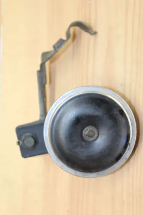 5vx-83371-01-00 Yamaha 2004-2009 Fz6 Fz600 Fz 600 Oem Warning Horn Signal